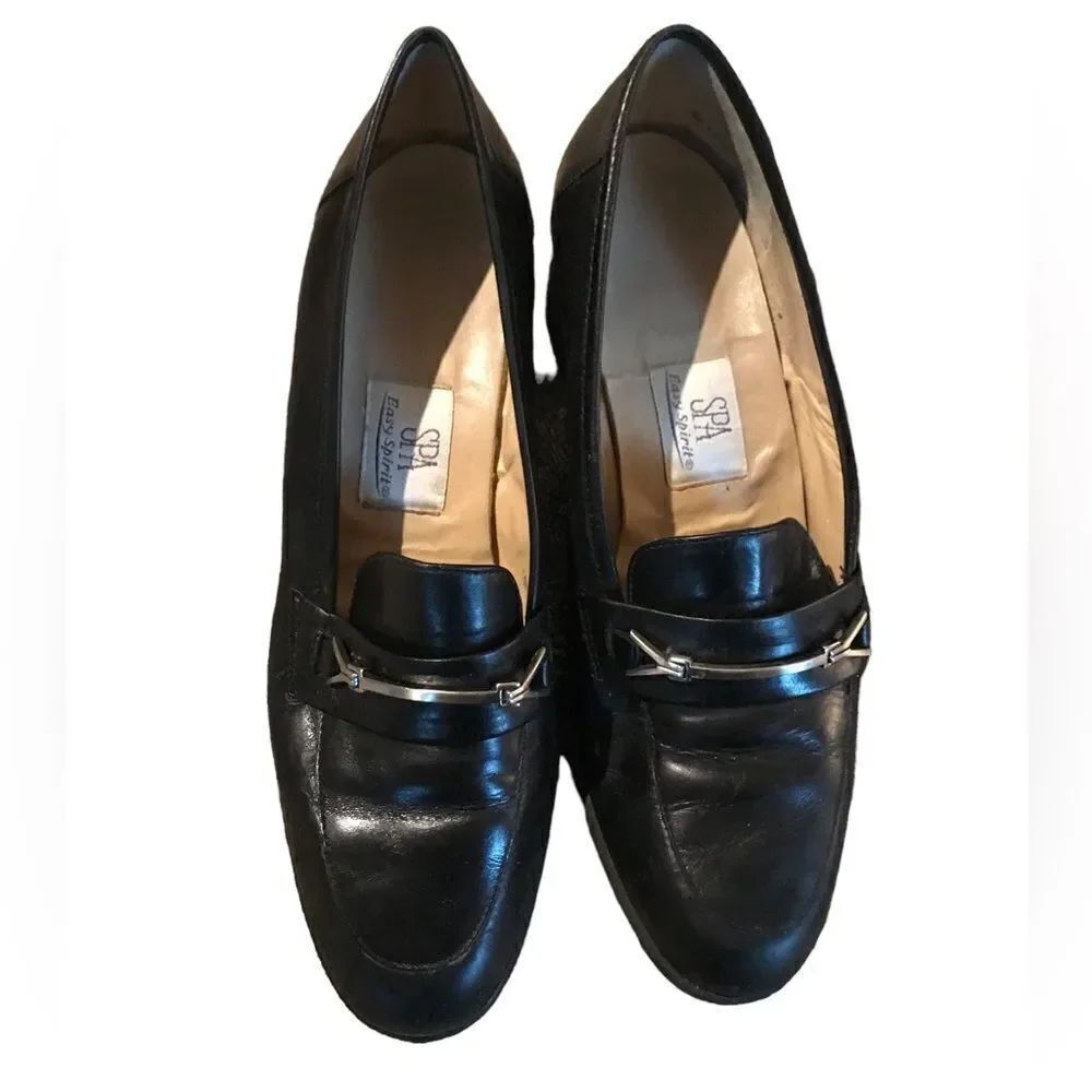 Easy spirit spa size 8 heeled leather lumps